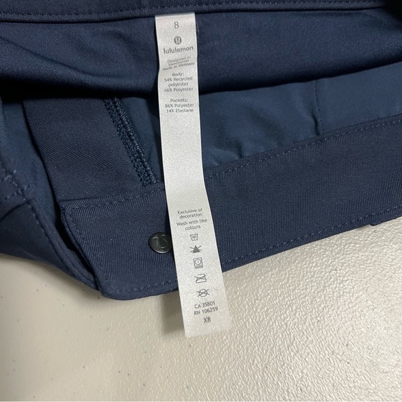 LIKE NEW Lululemon City Sleek 5 Pocket 7/8 Pant True Navy - Picture 5 of 14